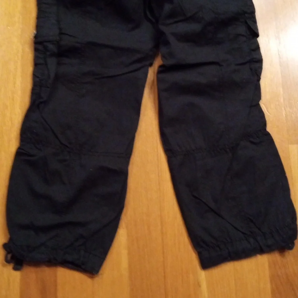 Y2K Justice Black Cargo Capri girls 12 R